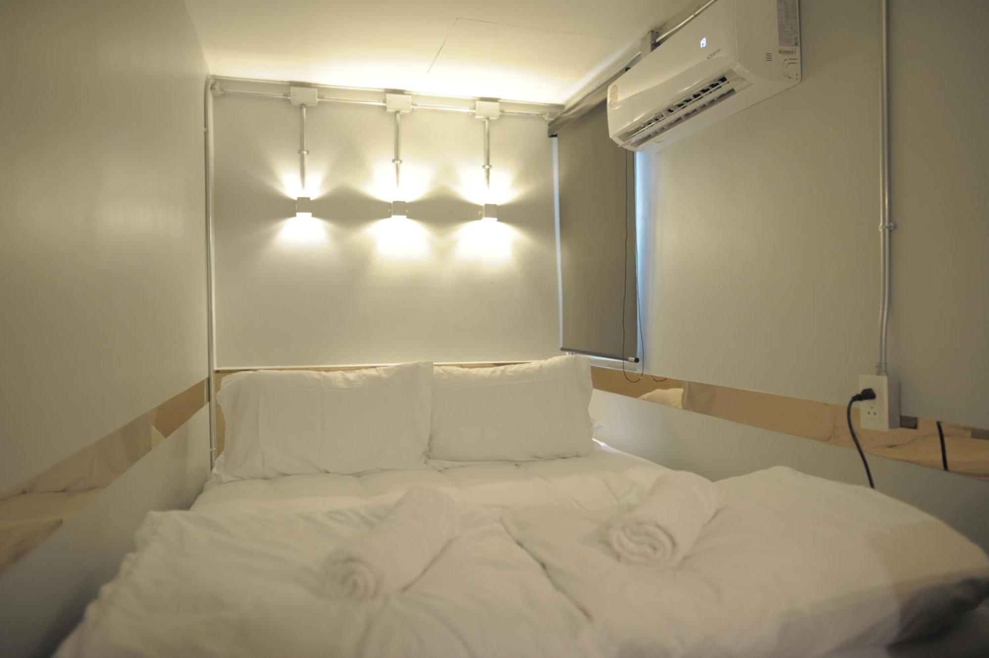 Kencozy Accommodation Bangkok Bagian luar foto