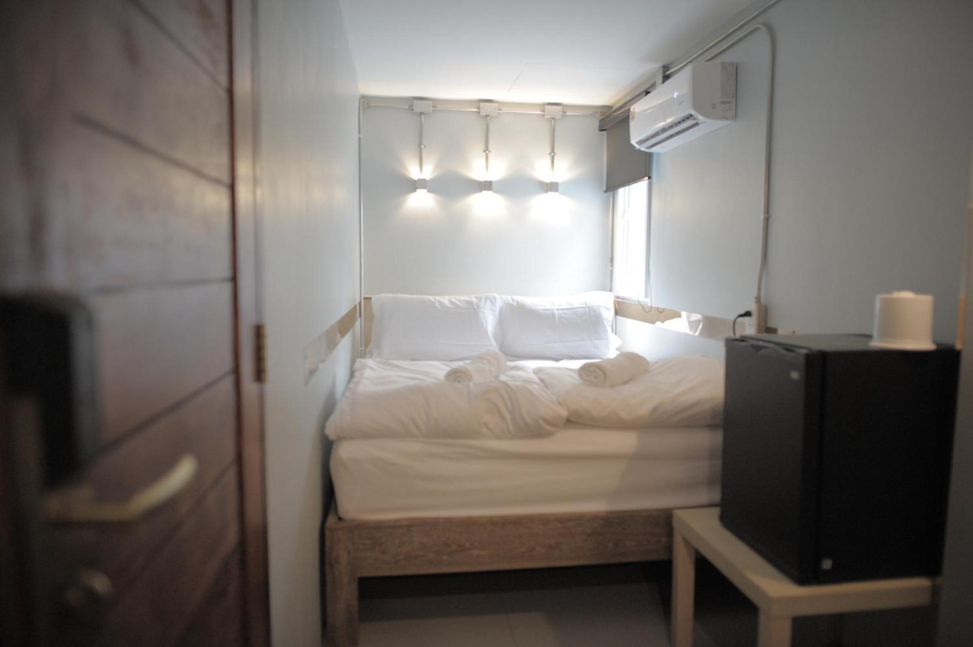 Kencozy Accommodation Bangkok Bagian luar foto